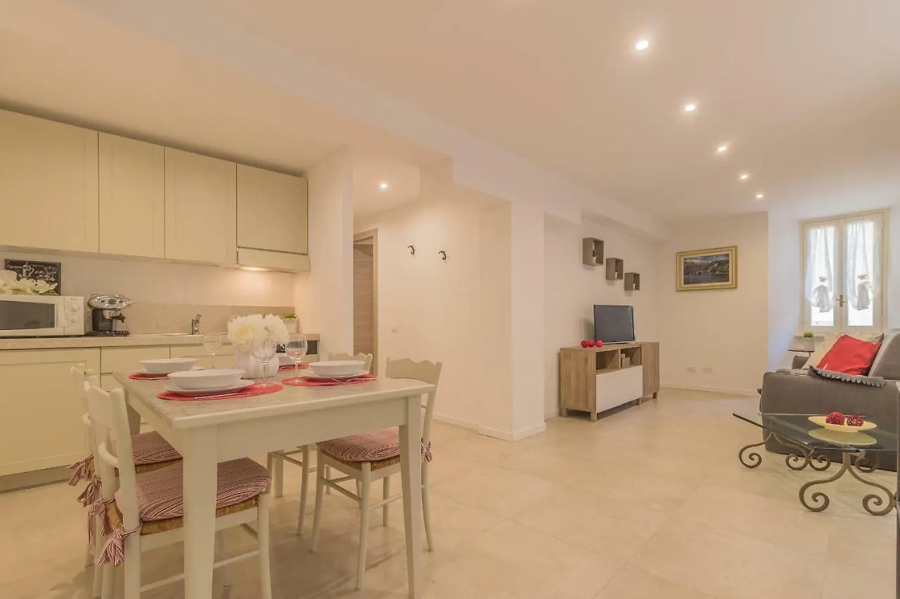 Apartament Appartamento 4 Pass Varenna